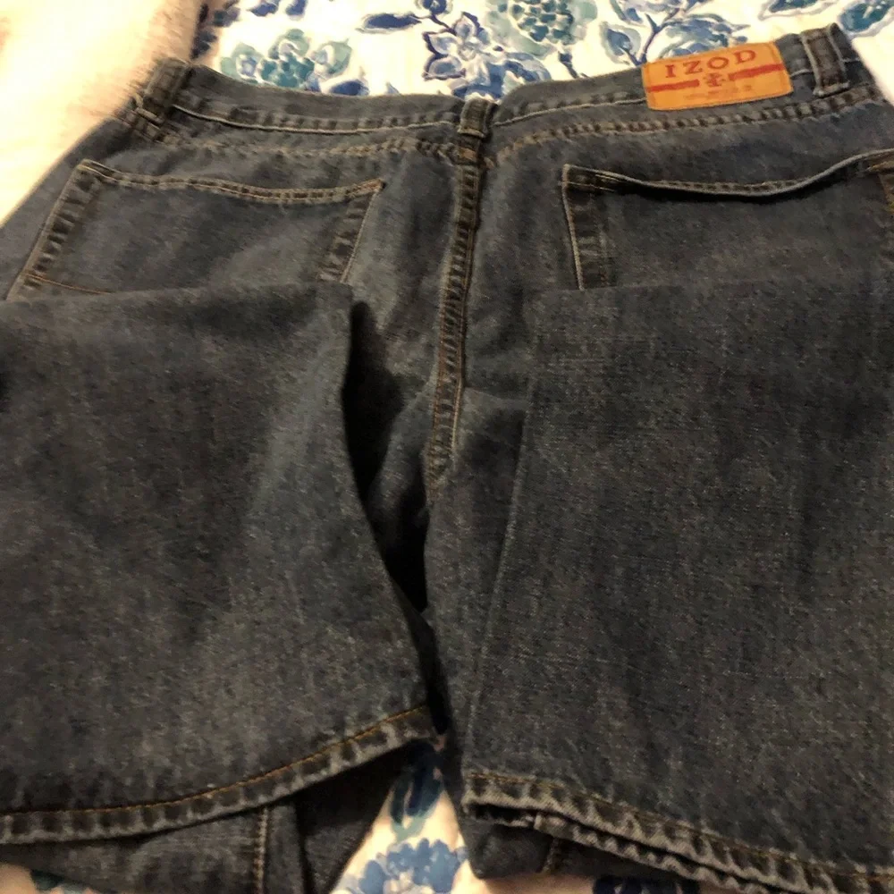 Authentic Izod Regular Fit Mens Jeans EUC - Picture 3 of 6